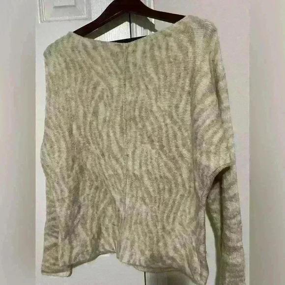 Beige print Abercrombie & Fitch sweater Sz Large - Picture 11 of 16